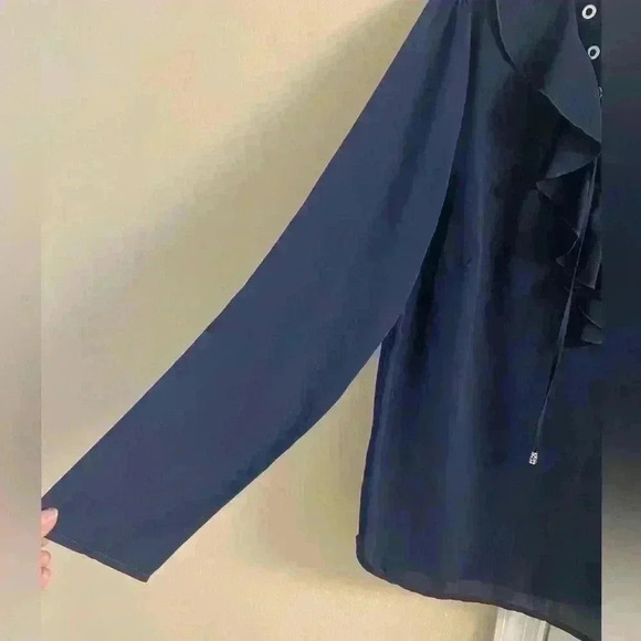 Linea Domani navy pop over long sleeve blouse‎ polyester. Large. NWT - Picture 2 of 7